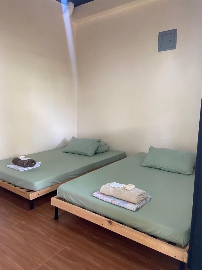Location One Eighty Bed & Breakfast Bangcusay Eksteriør bilde
